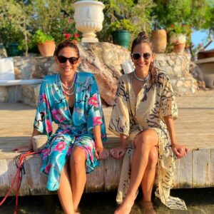 Derya Beşerler Instagram - Kavuştuk nihayet🤗🌺 @zeynepbeserler
