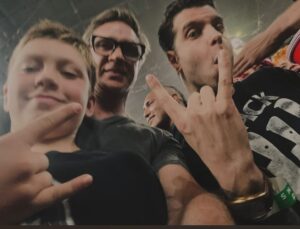 Devon Sawa Instagram - That time we partied with @spencerink at the Metallica show!! Yo @ryturek, where you at?!