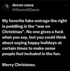 Devon Sawa Instagram - It’s that time of the year to remind you that FOX News wants you to keep tuning in by keeping you mad. Keep selling you my pillows and Goya beans 😉