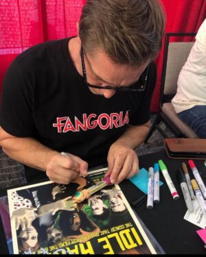 Devon Sawa Instagram - Thanks for the shirt @fangoria