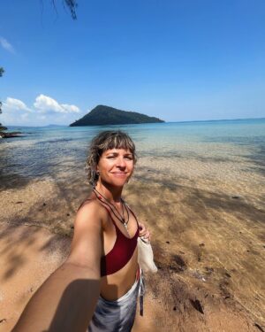 Diana Nicolau Instagram - Selfie dump 🤳 

(Saving the best for last) 😎

#cambodia #backpacker #solotraveller