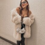 Dimpi Sanghvi Instagram - NYE in London 😎 What an incredible stay by @airbnb in London 🖤 #dimpisanghvi #dimpitraveldiaries #london #uk #newyear #nye2023 #2024 #mumbaifashioninfluencers #mumbailifestyleinfluencers London, United Kingdom