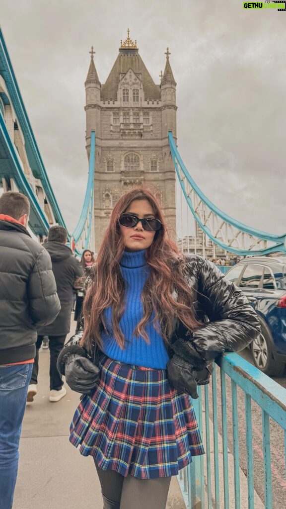 Dimpi Sanghvi Instagram - Being in London to celebrate new years was super exciting but also challenging especially for my hair. It became – dry, damaged, and frizzy because of extreme cold weather. But BBlunt’s Intense Moisture Range came to the rescue & became my hair’s savior in this extreme weather. This range is infused with Jojoba Oil & Vitamin E which nourishes and strengthens hair while imparting shine. It also boosts hair elasticity and promotes growth. @bbluntindia Available on Nykaa, Amazon and flipkart. Use code DIMPI2024 to get 20% off on bblunt.com So say goodbye to dry, damaged hair, and hello to frizz-free, smooth, and shiny locks with BBlunt Intense Moisture Range. London, United Kingdom