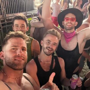 Dino Fetscher Instagram - ✨Mighty Hoopla Saturday ✨ Love love love ♥️🌈