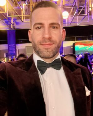 Dino Fetscher Instagram - Lovely night at the BIFAs ♥️ Congrats to all the nominees and winners! Thanks for this stunning tux @shopoliverbrown I felt like a velvet dream.
