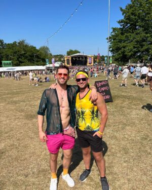 Dino Fetscher Instagram - ✨🌈 Hoopla Sunday ✨🌈