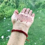 Divyadisha Mohanty Instagram - बारिशों की भी अपनी कहानी है जैसे अश्कों के साथ बहता पानी है !