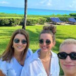 Dixie Carter-Salinas Instagram – Looks like green screen pics. Thanks @fsoceanclub for the perfect lunch with amazing friends. ☀️ Ocean Club, Paradise Island,