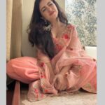 Dolly Chawla Instagram - About last night ✨✨ Patna ❤️you were amazing Thank you for your love @radiomirchipatna @tamanna_events_official @mirchibangla983
