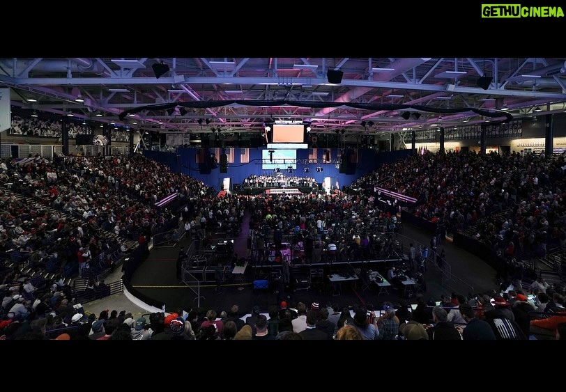 Donald Trump Instagram - THANK YOU, NEW HAMPSHIRE! Durham, New Hampshire