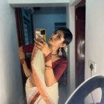 Drishya Raghunath Instagram - Happiest Vishuu everyone !🌼 Mau : @makeoverbyaishh 🌼 @aishwaryaasokan 🌼