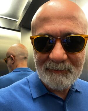 Durul Bazan Instagram - I'm the invisible man 
I'm the invisible man 
Incredible how you can 
See right through me…