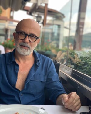 Durul Bazan Instagram - Güzel günler
Bizi bekler ...