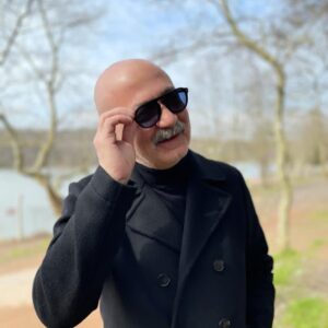 Durul Bazan Instagram - İsmet is loading 
#seniçokbekledim 
#startv 
#skalayapım 
#dnzfilm
