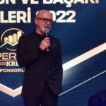 Durul Bazan Instagram - Hayatımda İlk defa bir Onur ödülü aldım…) demek ki o yaşa gelmişim. Beni “Türkiye İnovasyon ve Başarı Ödülleri jüri Onur Ödülü” ne layık gören jüri üyelerine teşekkür ederim. #türkiyeinovasyonvebaşarıödülleri