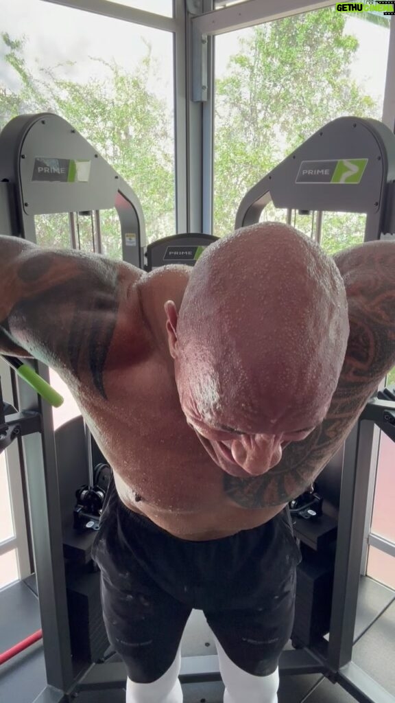 Dwayne Johnson Instagram - Hot as hell today in the gym like a sauna, but great training session. We pushed hard and made progress. Been applying the “get to” philosophy lately when it comes to pushing myself, getting after it and raising the bar. And that mindset has really helped me calibrate my perspective and get even more focused. We “get to” put in the work As opposed to we “have to” Big difference you can apply to all areas of life in a positive way. Grateful for the grind. Have a productive week, my friends. *go super light on this chest finisher and squeeze the hell outta the reps. #GetToPhilosophy #ironparadise