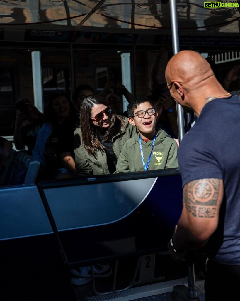 Dwayne Johnson Instagram - This is Bart Tehune from @makeawishamerica. He’s 12 and he’s awesome. Very special boy whose wish was to meet me. We share a crazy sense of humor and I’m super lucky I got the chance to meet him. Soon as I sat down he said, “please don’t be weird” and I said “dude I’m super weird” 😂🙋🏽‍♂️ There’s still a lot of positive and good stuff that’s happening around the world - and Bart’s one of them. #MakeAWishDay #21Kids #BestDayEver