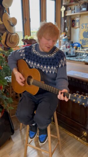 Ed Sheeran Instagram - Merry Christmas everyone, thank you for everything this year xx