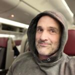 Ed Stafford Instagram - 🇧🇷 Vamos para o Brasil!! Tão animado por voltar à Amazônia para filmar um episódio de #FirstManOut. @donnydust ansioso para te conhecer companheiro e correr pela várzea 🥵. 🇬🇧 Brazil here I come!! Blooming excited to be returning to the Amazon to film an episode of #FirstManOut. @donnydust looking forward to meeting you mate and racing through the varzea forest 🌳🥵. 🇹🇷 Brezilya'ya gidelim!! #FirstManOut'un bir bölümünü çekmek için Amazon'a döneceğim için çok heyecanlıyım. @donnyst seninle tanışmayı ve varzea'da yarışmayı dört gözle bekliyorum 🥵. #survival #bushcraft #survivalist #outdoors #adventure #jungle #rainforests #amazon #amazonrainforest Heathrow Airport