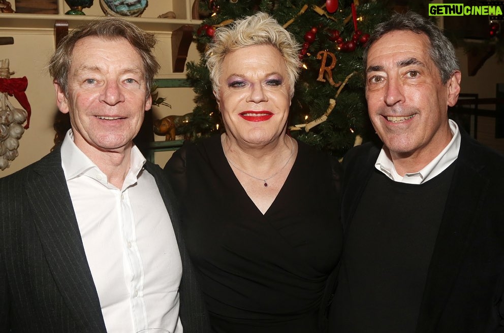 Eddie Izzard Instagram - A few photos from lasts night’s opening of my off-Broadway performance of Charles Dickens’ Great Expectations.  More details at: www.eddieizzardgreatexpectations.com (link in profile) 📸: Bruce Glikas Greenwich House Theater