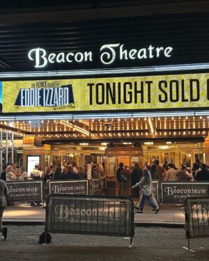 Eddie Izzard Instagram - Thank you New York!!! Ottawa, see you tomorrow. - The Beekeeper’s

(Link on profile)
