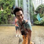 Eddie Liu Instagram - The @cw_kungfu gang does Singapore. Thank you to @stb_sg for a delicious day as well as @gardensbythebay @sinpoporestaurant @druggists_sg @visit_singapore #SingapoRewards @rwsentosa #VanGoghatRWS #RWSMoments @nutmegandclove