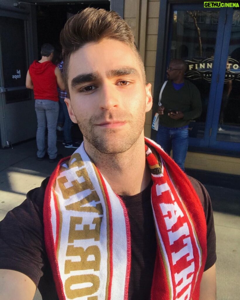 Eduardo Sanchez-Ubanell Instagram - Let’s go 49ers! 🏈 San Francisco, California