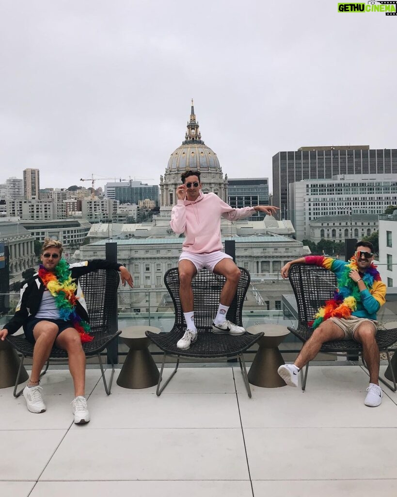 Eduardo Sanchez-Ubanell Instagram - Happy pride 🌈👨‍❤️‍💋‍👨🎉 San Francisco, California