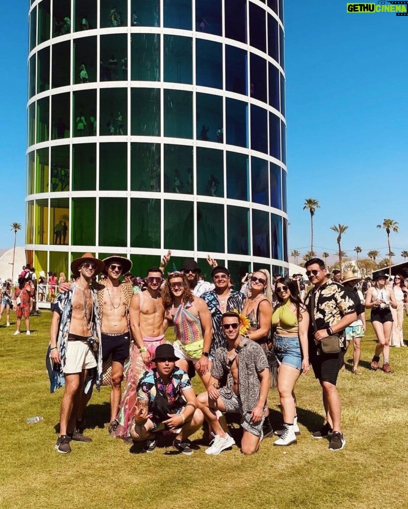 Eduardo Sanchez-Ubanell Instagram - good to be back 🌴🎡☀️ #coachella2022 Coachella