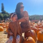 Ektor Rivera Instagram - Con amor desde la granja. 😄🚜🌾🧡 Underwood Family Farms