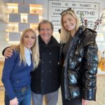 Elena Tsavalia Instagram - Ένας gentleman και μία κούκλα κυρία! Ο κύριος Κώστας Στεφανής και η @maryvitinaros είναι …αγαπημένοι μας! ❤️ #ertheconceptstore #café #eatery #bakery #grocery #healthyfood #healthylifestyle #withfriends #meetingpoint Erthe Concept Store