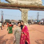 Elina Samantray Instagram – Balijatra 2023🎊💗

#balijatra #amabalijatra #balijatra2023 #rayelinasamantaray #fun #motherdaughtertime #travel #odisha #india