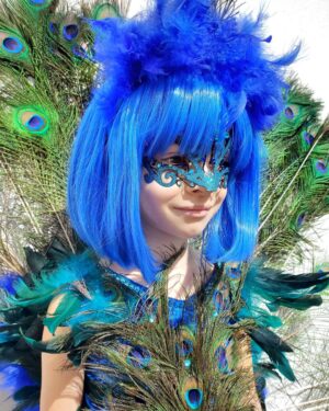 Elisabetta Fantone Instagram - She deserves her own post! During last year's Halloween after being Wednesday from the Addams Family my daughter @abbielondon.co decided she wanted to be a peacock for this year's Halloween. I absolutely love this little girl's mind and originality. She always wants to be different. She committed to the idea all year. So like every year, I decided to make her a unique costume. I promised her that I would turn her into the most beautiful peacock. I created and sewed every piece from head to toe by hand and made the tail so she could lift it. She played the part all night like a true showgirl. She won best costume at our neighborhood's costume contest and that made her night! 🎃

Hope you all had an amazing #Halloween

#HalloweenCostume #Peacock #PeacockCostume #HappyHalloween #peacockfeathers #feathers