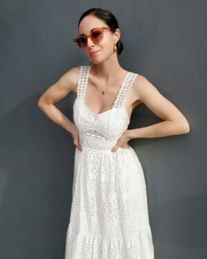 Elisabetta Fantone Instagram - @frenchkiwis make me happy. I absolutely love their sophisticated and elegant designs. They're a Canadian brand that offers sunglasses, polarized sunglasses, blue light readers. 

I'm wearing the Ysée Sun shades in Rosé Sun with Burgundy Lenses. 

#sunglasses #fashioneyewear #eyewear #fashionshades #canadianbrand #eyewearstyle