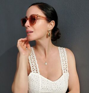 Elisabetta Fantone Instagram - @frenchkiwis make me happy. I absolutely love their sophisticated and elegant designs. They're a Canadian brand that offers sunglasses, polarized sunglasses, blue light readers. 

I'm wearing the Ysée Sun shades in Rosé Sun with Burgundy Lenses. 

#sunglasses #fashioneyewear #eyewear #fashionshades #canadianbrand #eyewearstyle