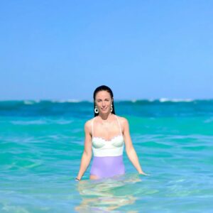Elisabetta Fantone Instagram - Started off the new year perfecting the art of 'La Dolce Far Niente' at the beautiful @royaltonbavaroresort
with family and friends. 18 days weren't enough and I'm looking forward to going back. 

Thank you to @photoshopcaribe for capturing a glimpe of this wonderfully exciting & relaxing vacation. Will be sharing more photos that I will cherish forever.