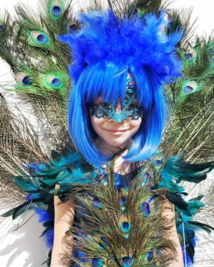 Elisabetta Fantone Instagram - She deserves her own post! During last year's Halloween after being Wednesday from the Addams Family my daughter @abbielondon.co decided she wanted to be a peacock for this year's Halloween. I absolutely love this little girl's mind and originality. She always wants to be different. She committed to the idea all year. So like every year, I decided to make her a unique costume. I promised her that I would turn her into the most beautiful peacock. I created and sewed every piece from head to toe by hand and made the tail so she could lift it. She played the part all night like a true showgirl. She won best costume at our neighborhood's costume contest and that made her night! 🎃

Hope you all had an amazing #Halloween

#HalloweenCostume #Peacock #PeacockCostume #HappyHalloween #peacockfeathers #feathers