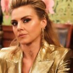 Eliza Coupe Instagram – TONIGHT I’m baaaaaack on @sohelpmecbs ! I had such a blast with these wonderful people…and being the low key sociopath VERONICA. Excited for season two! 💥

@skylarastin @mgh_8 @scottpprendergast @ingaschlingmann @tristenjwinger @vincenza007 @delovelyones @sohelpmecbs