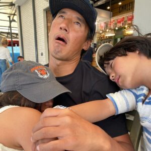 Elizabeth Chai Vasarhelyi Instagram - Here we go… happy Father’s Day to one hell of an / a: Easter egg dyer, cat ear sporting, child exhausting, gladiatorial, bear teasing, ice cream stealing, mug face making, mochi loving, construction working, unicorn onesie guitar playing hunk of a dad (partner!) @jimmychin we love you even when you strike a pose. ♥️♥️♥️♥️♥️