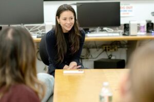 Elizabeth Chai Vasarhelyi Instagram - It's not every day that an Oscar-winning director/producer comes to class — but @BPerlmutt’s documentary filmmaking course got to experience just that when Elizabeth @ChaiVasarhelyi '00 stopped by. 🎬 

Amidst the release of her latest project @NyadMovie, Elizabeth spoke with the @princetonarts class about her movie making process, and also screened the new film at @princetongarden.

"Nyad" tells the story of @diananyad who takes on the "Mount Everest" of swims — the 110-mile trek from Cuba to Florida. The movie is Elizabeth's first narrative feature. @freesolofilm, co-produced by Jimmy Chin, earned Elizabeth a Best Documentary Feature at @theoscars in 2019.

Tap the link in bio to learn more about @ChaiVasarhelyi's visit to #PrincetonU.

📸 by Allison Ha '25