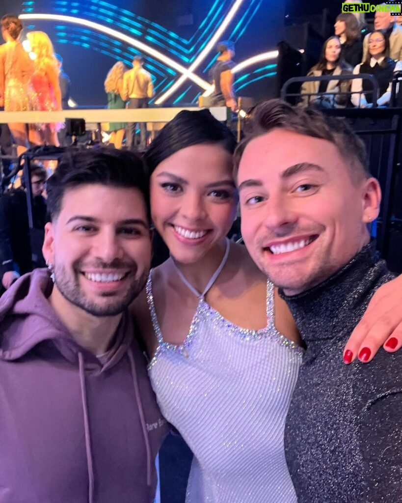 Ella Vaday Instagram - Such a great night at @dancingonice supporting my friend @vanessabauer_skates & the lovely @milesjnazaire , can’t wait to see you kill it every week, already so amazing!