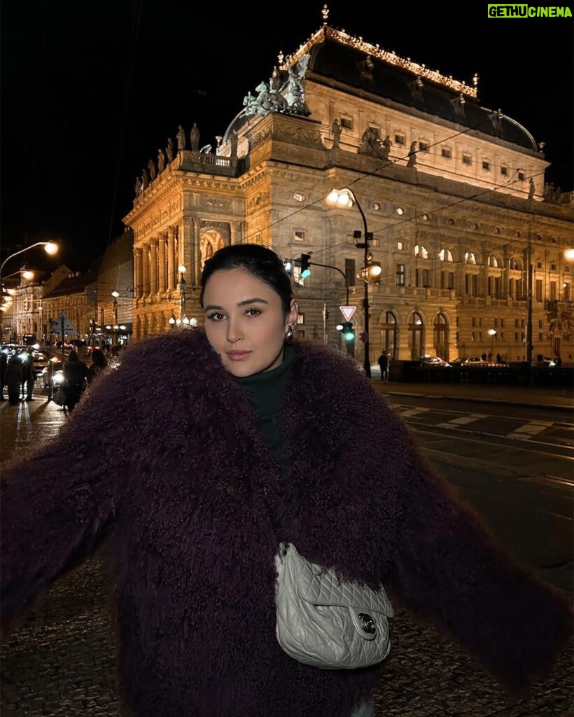Ema Fajnorová Instagram - just a girl in purple 🙋🏻‍♀️