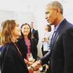 Emilia Clarke Instagram - DROP. THE. GODDAMN. MIC. 🤯🤯🤯🤯 I met my hero. And yes, tears were present. (As were my terrible terrible jokes) @barackobama thank you for being alive. @dreamforce #myhero #Michelle...so....wannahang? #❤️ #🔥