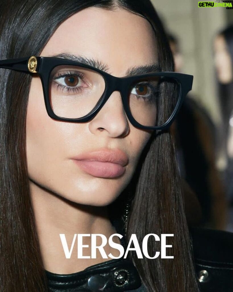 Emily Ratajkowski Instagram - @versace SS23 💜 only available @lenscrafters