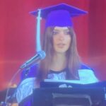 Emily Ratajkowski Instagram - CONGRATULATIONS CLASS OF ‘23! 🎓 what an honor! thank you so much to President Raab and Hunter College for having me today. 💜