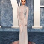 Emily Ratajkowski Instagram - VANITY FAIR ‘23 Thank you to my team! @mr_carlos_nazario @lindahaymakeup @jennifer_yepez @nailsbyemikudo