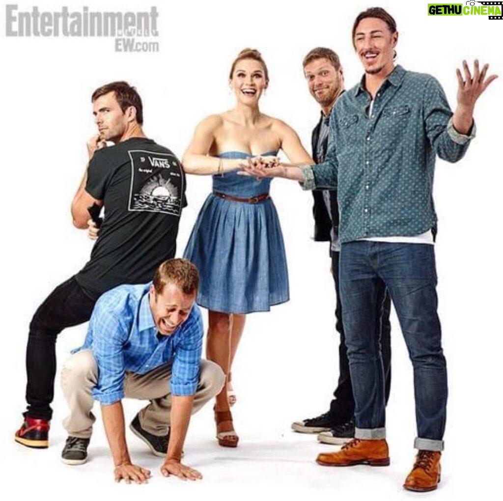 Emily Rose Instagram - Let’s be honest I’ll forget to post it on Thursday so I’m posting this comic con memory from 7 years ago!!!! Good times with these hooligans. @entertainmentweekly @thelucasbryant @ericbalfour @edgeratedr @cferg101 #haven #breathingeachothersair #goodtimes