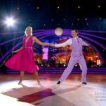 Emma Kimiläinen Instagram - Tanssii Tähtien Kanssa Live 2 ja Quickstep! 🕺🪩💃✨ Anna äänesi: ☎️ Soita 0700-79005 📲 Tekstaa 5 numeroon 17225 (1€) 💻 Netissä www.mtv.fi/aanesta