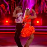 Emma Kimiläinen Instagram - "More energy, more passion, more footwork, give it to them!" - @matti_puro #mtvttk #dancingwiththestars #letsdance #strictlycomedancing #TTK #dwts