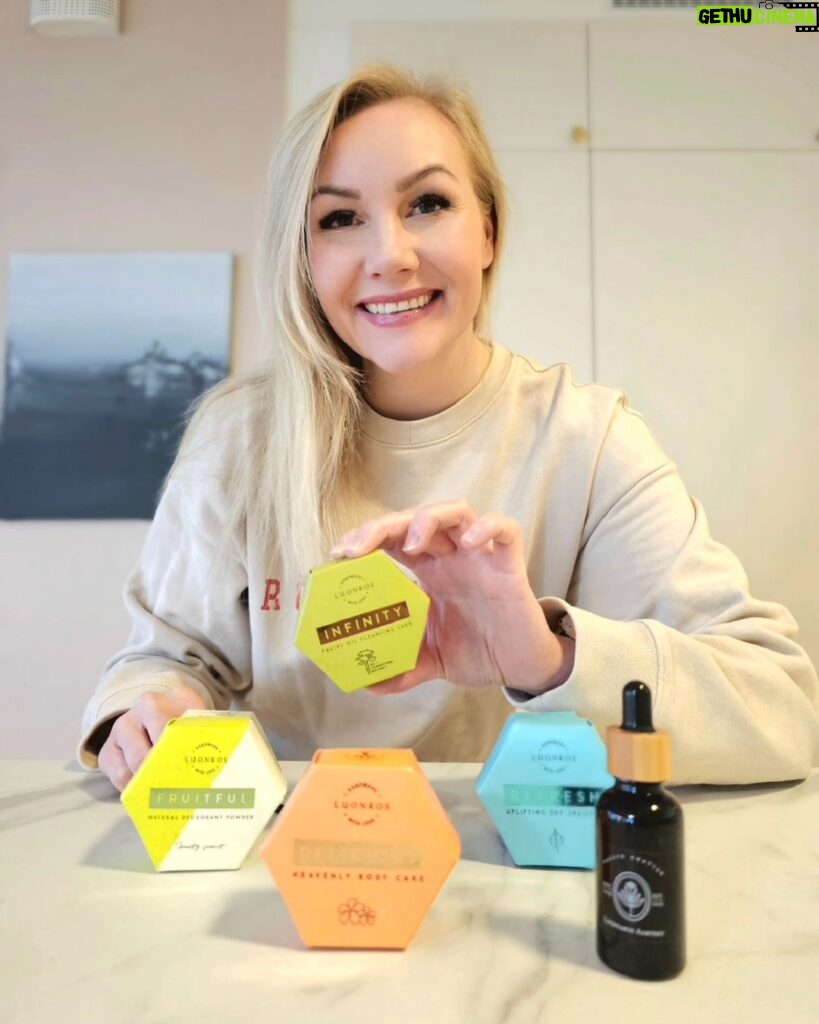 Emma Kimiläinen Instagram - Innovative natural cosmetics from Finland 🇫🇮 | AD & -15% EMMAK15 discount code @luonkos My skin loves these @luonkos skincare products, but especially the ones that have forest microbe extract in them. Luonkos was the pioneer, first to bring the forest microbe extract into cosmetics in 2020. I'm happy that they did because the forest product line supports the microbiome by reducing inflammations, redness, and irritations and it really works for me. My skin is usually really red and gets dry and irritated easily when using cleansing products. The fact that forest microbes also support collagen production, is great news to a 30+ year old. 😅 I'm delighted that I can provide you with a discount code EMMAK15 so you can try these amazing handcrafted Finnish products or maybe make someone else really happy on Christmas! These 100% natural ingredient products are suitable for everyone as there are specific facial cleansing cakes for each skin type. Many acne or other difficult skin conditions have been healed with @luonkos products. So, explore luonkos.com and enjoy the discount code at the cashier. 😍 Here are some of my daily used favourite products as a reference: ♡ INFINITY face oil cleansing cake (incl. forest microbe extract) ♡ Ecological facial cleansing sponge ♡ DELICIOUS OR VITALITY body oil cake (incl. forest microbe extract) ♡ VALO brightening oil serum ♡ REFRESH dry shampoo ♡ FRUITFUL powder deodorant ♡ PRIMAL multifunctional forest balm (incl. forest microbe extract) Alekoodi EMMAK15 voimassa läpi tuotelinjaston osoitteessa luonkos.fi Tässä superhyvä lahjaidea pukinkonttiin jollekin toiselle tai itselle. 🩷 #luonkos #naturalcosmetics #cosmetics #skincare #ihonhoito #luonnonkosmetiikka